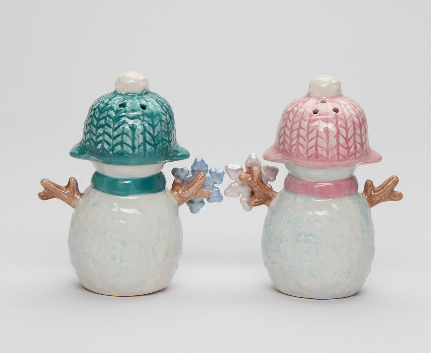 Ceramic Pastel Color Christmas Snowman With Snowflake Salt And Pepper, Gift for Her, Gift for Mom, Kitchen Décor, Christmas Décor
