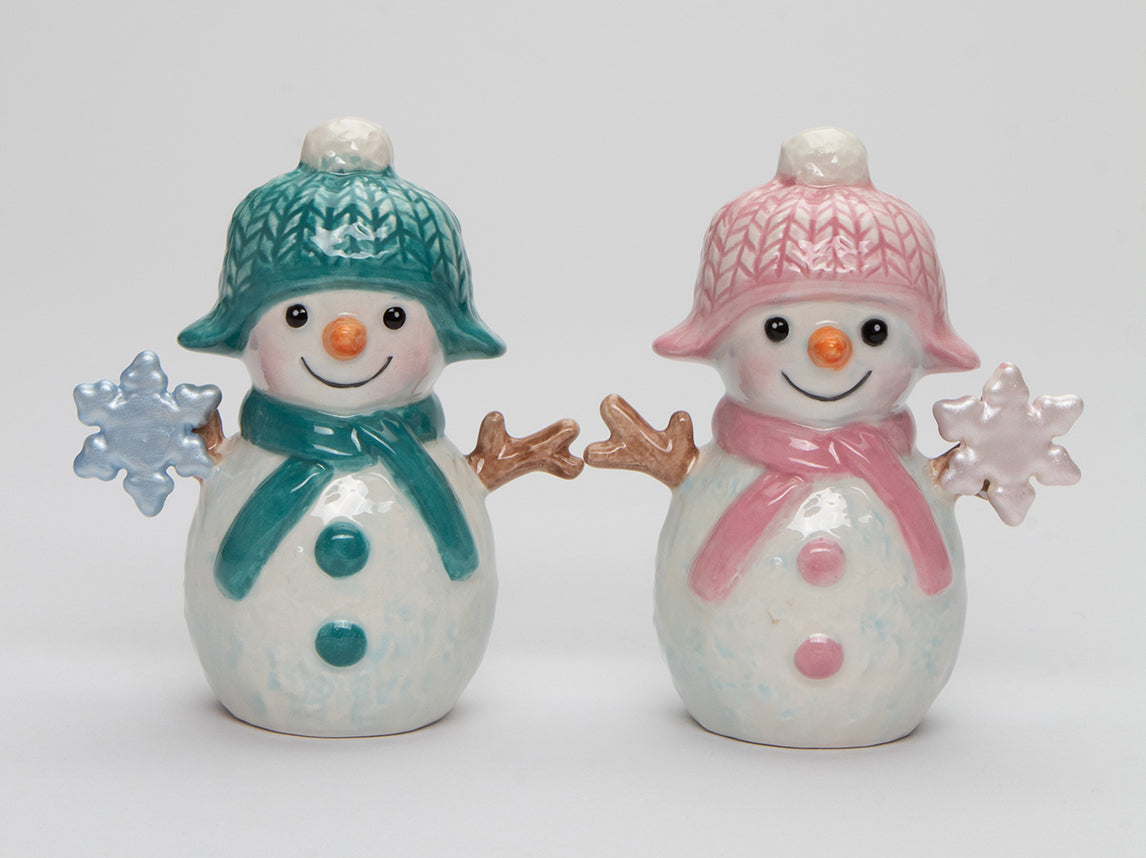 Ceramic Pastel Color Christmas Snowman With Snowflake Salt And Pepper, Gift for Her, Gift for Mom, Kitchen Décor, Christmas Décor