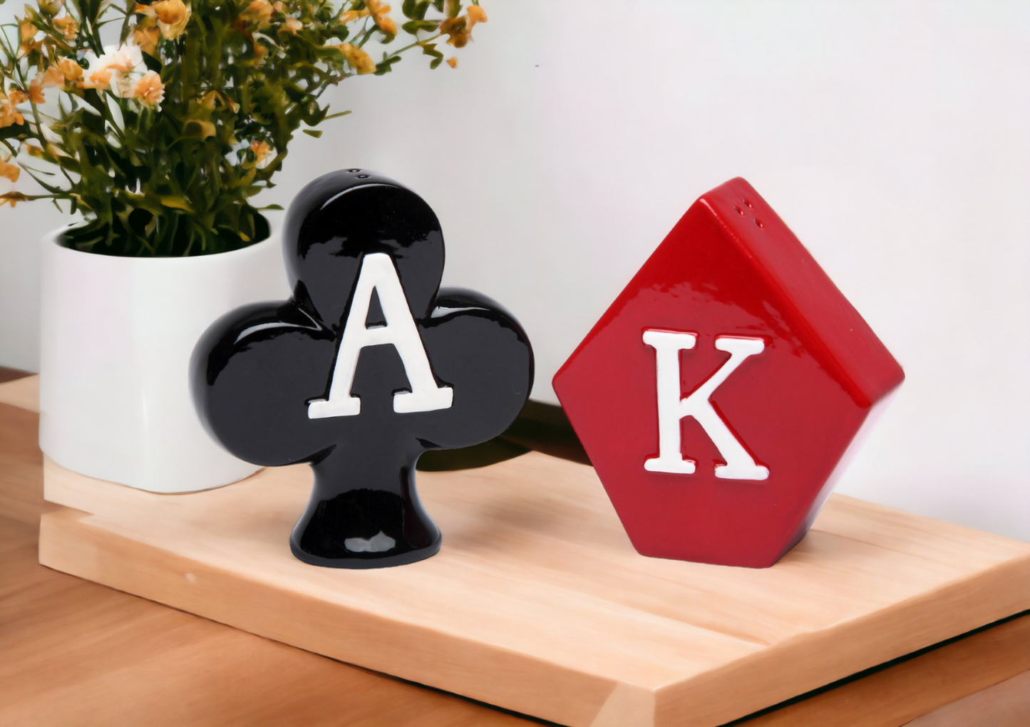 Ceramic Ace of Clubs and King of Diamonds Salt & Pepper Shakers Home Décor Gift for Him Gift for Dad Kitchen Décor Game