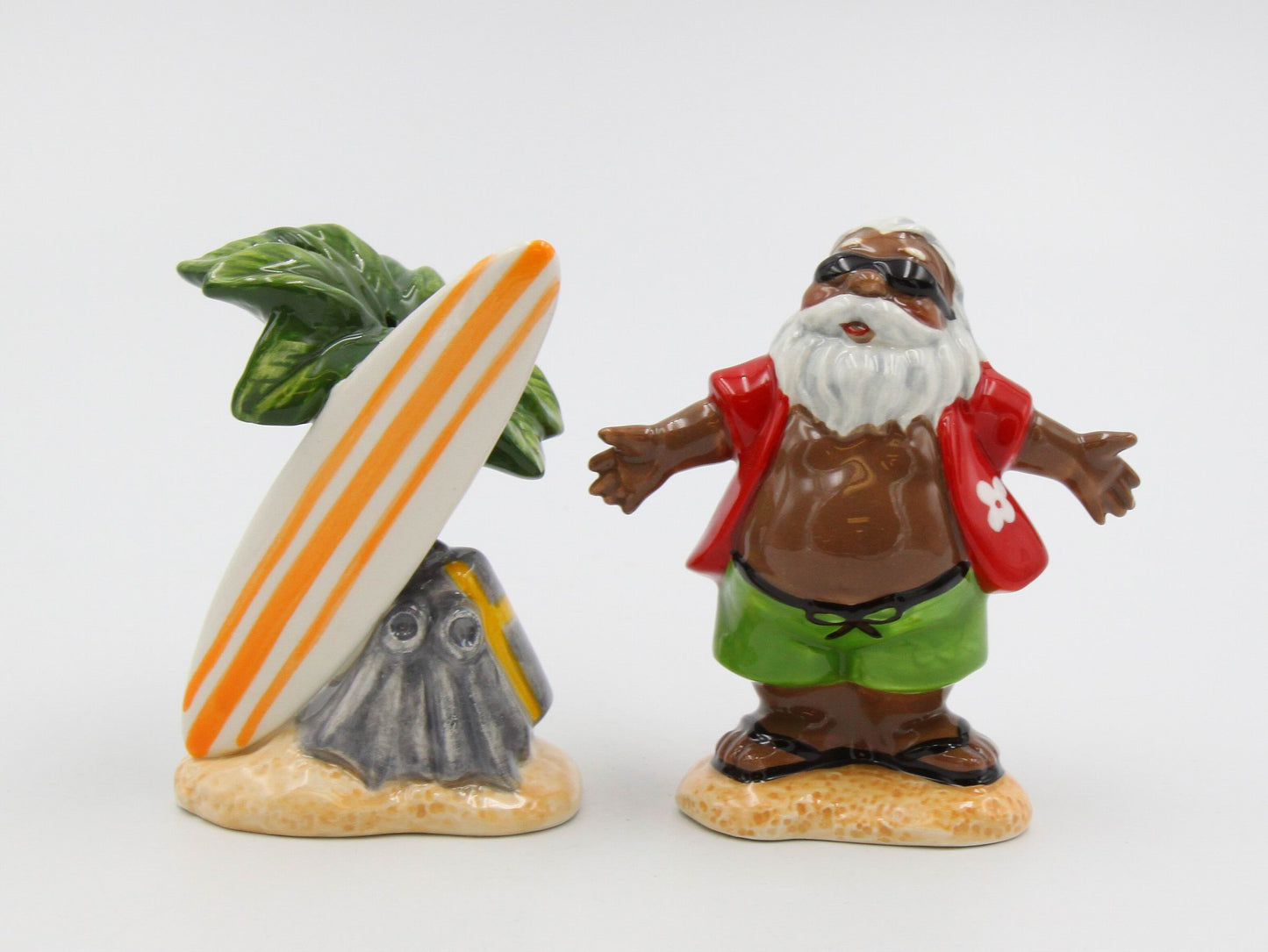 African American Hawaiian Santa Salt & Pepper Shaker - kevinsgiftshoppe