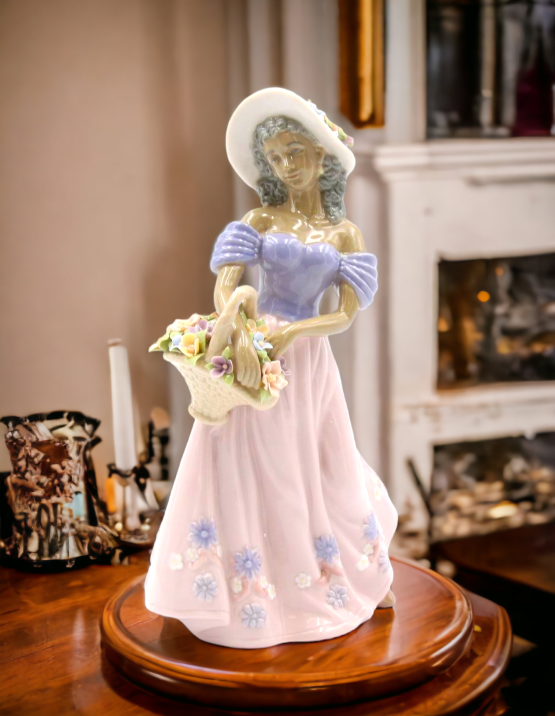 Ceramic African American Lady With Flower Basket Figurine Home Décor Gift for Her Gift for Mom - Figurine