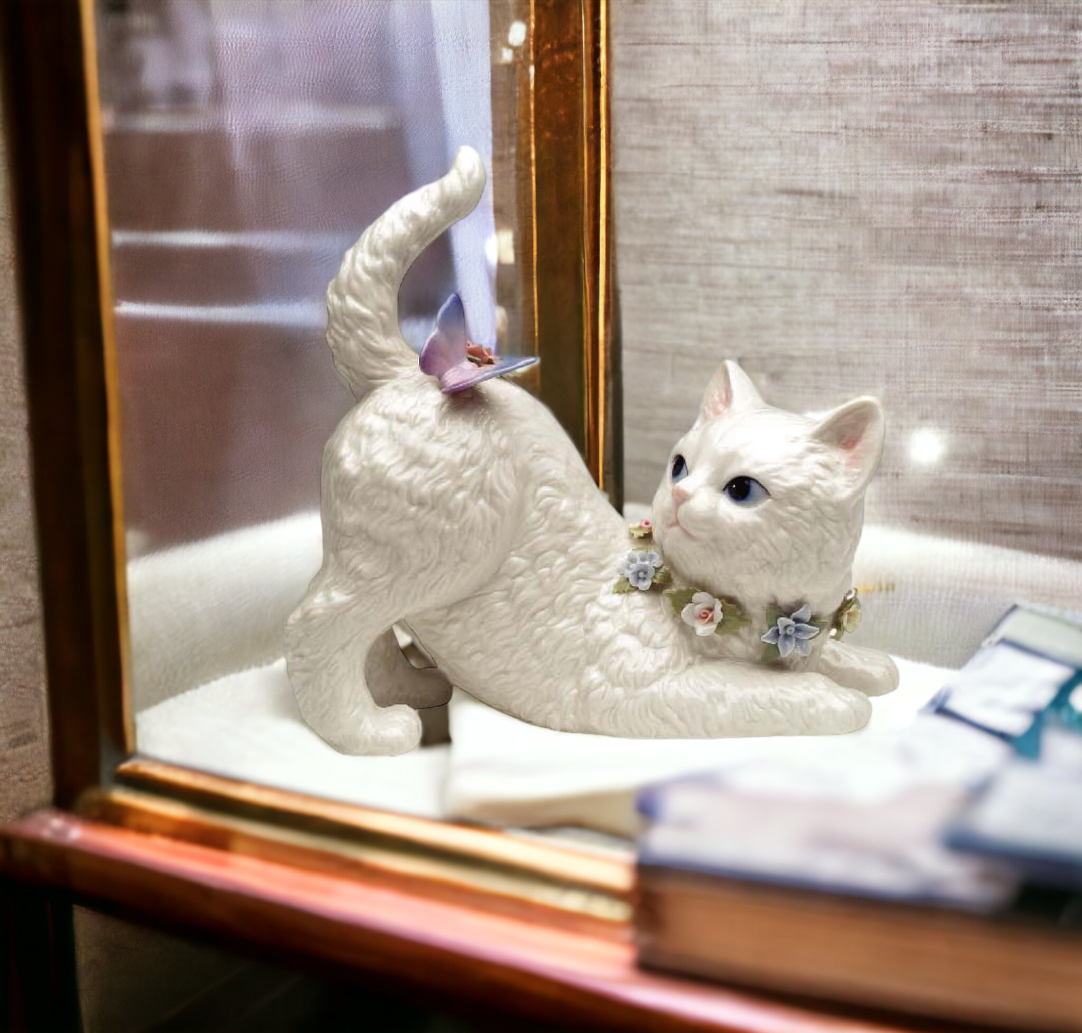 Ceramic Cat Playing with Butterfly Music Box Home Décor Gift for Her Gift for Mom Kitchen Décor Cat Lovers Gift Pet