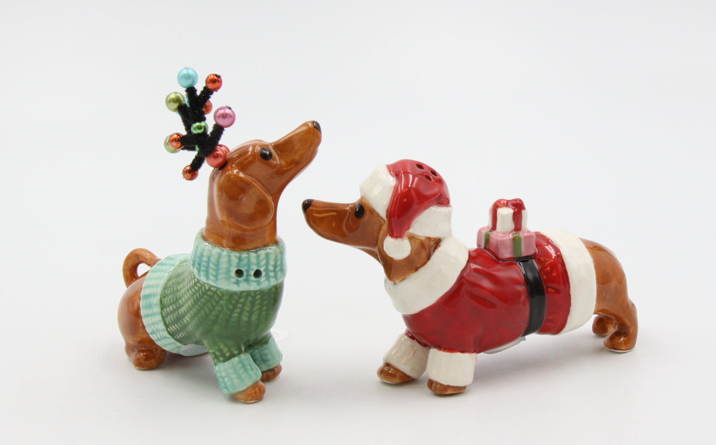 Ceramic Christmas Dachshund Weiner Dog Salt And Pepper Shakers Home Décor Gift for Her Gift for Mom Kitchen Décor Gift
