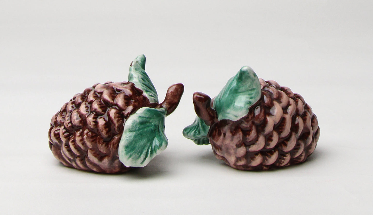 Ceramic Christmas Pine Cone Salt & Pepper Shakers Home Décor Gift for Her Gift for Mom Kitchen Décor Christmas Décor