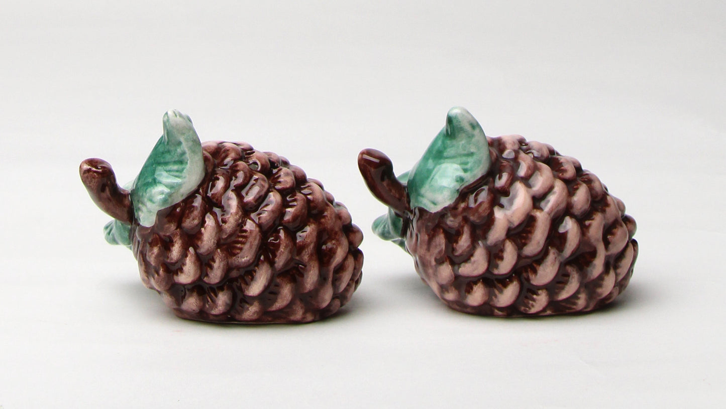 Ceramic Christmas Pine Cone Salt & Pepper Shakers Home Décor Gift for Her Gift for Mom Kitchen Décor Christmas Décor