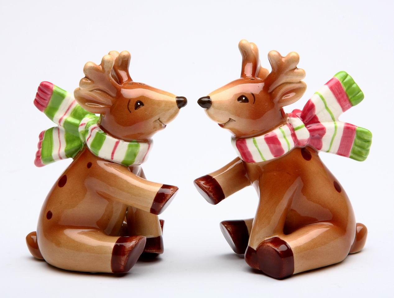 Ceramic Christmas Reindeer Salt & Pepper Shakers Home Décor Gift for Her Gift for Mom Kitchen Décor Christmas Décor