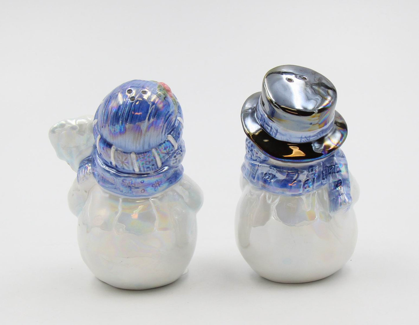 Ceramic Christmas Snowman Salt and Pepper Shakers Home Décor Gift for Her Gift for Mom Kitchen Décor Christmas Décor
