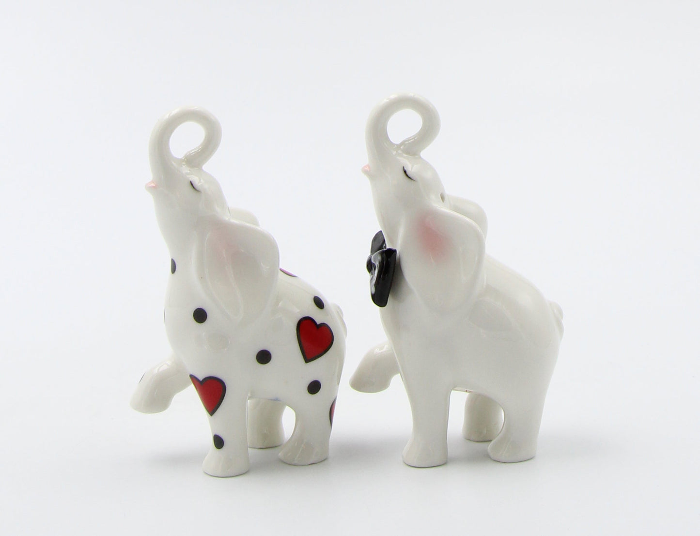 Ceramic Elephant Couple Salt and Pepper Shakers Home Décor Gift for Her Gift for Mom Kitchen Décor Valentine’s Day