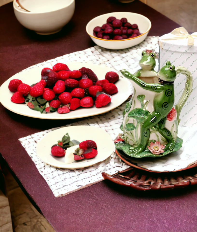 Ceramic Frog Tango Vase & Pitcher Home Décor Gift for Her Mom Spring Décor Cottagecore Nature Lover Gift - Serving