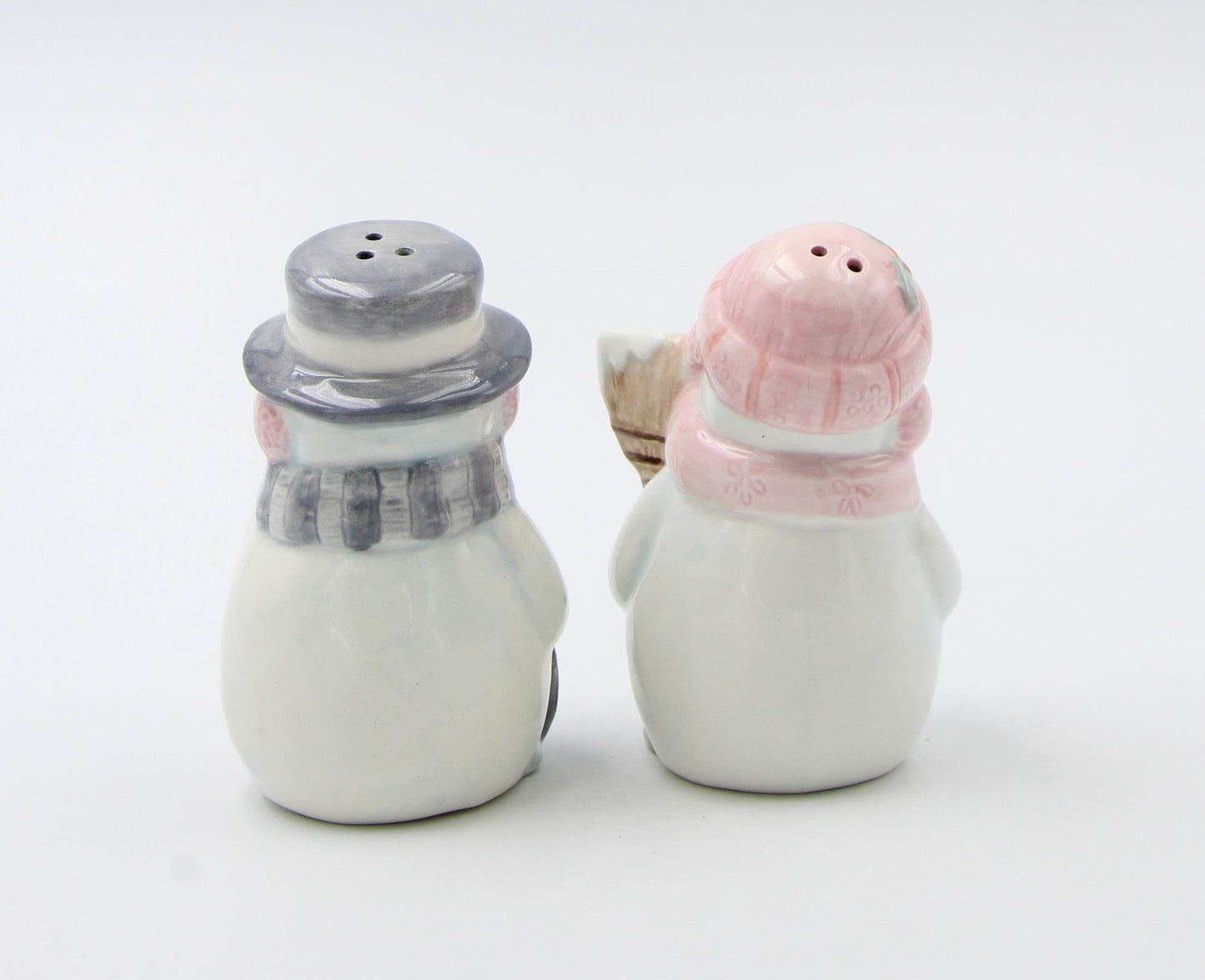 Ceramic Frosty the Snowman Christmas Decor Ceramic Salt and Pepper Shakers Home Décor Gift for Her Gift for Mom Kitchen