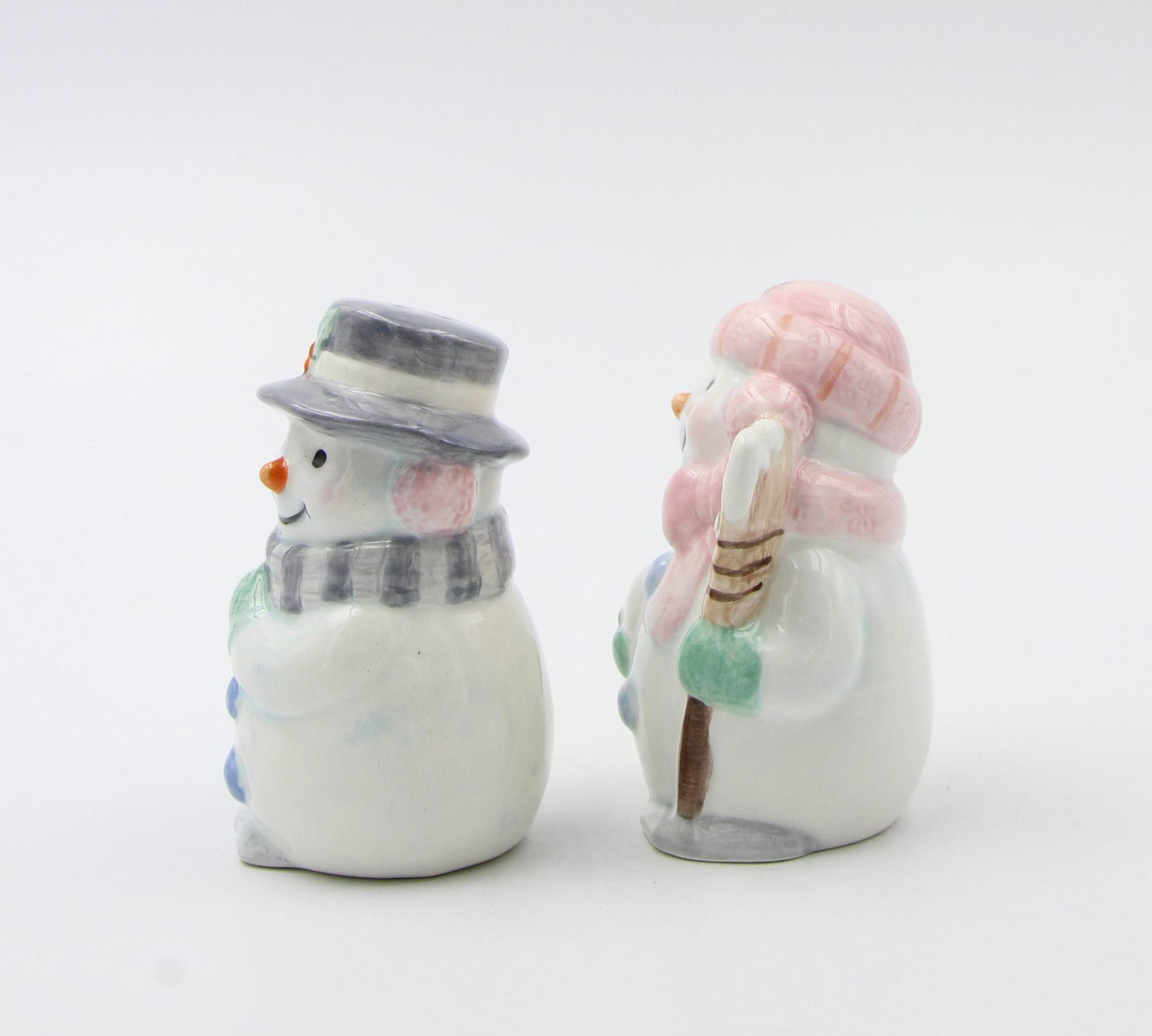 Ceramic Frosty the Snowman Christmas Decor Ceramic Salt and Pepper Shakers Home Décor Gift for Her Gift for Mom Kitchen
