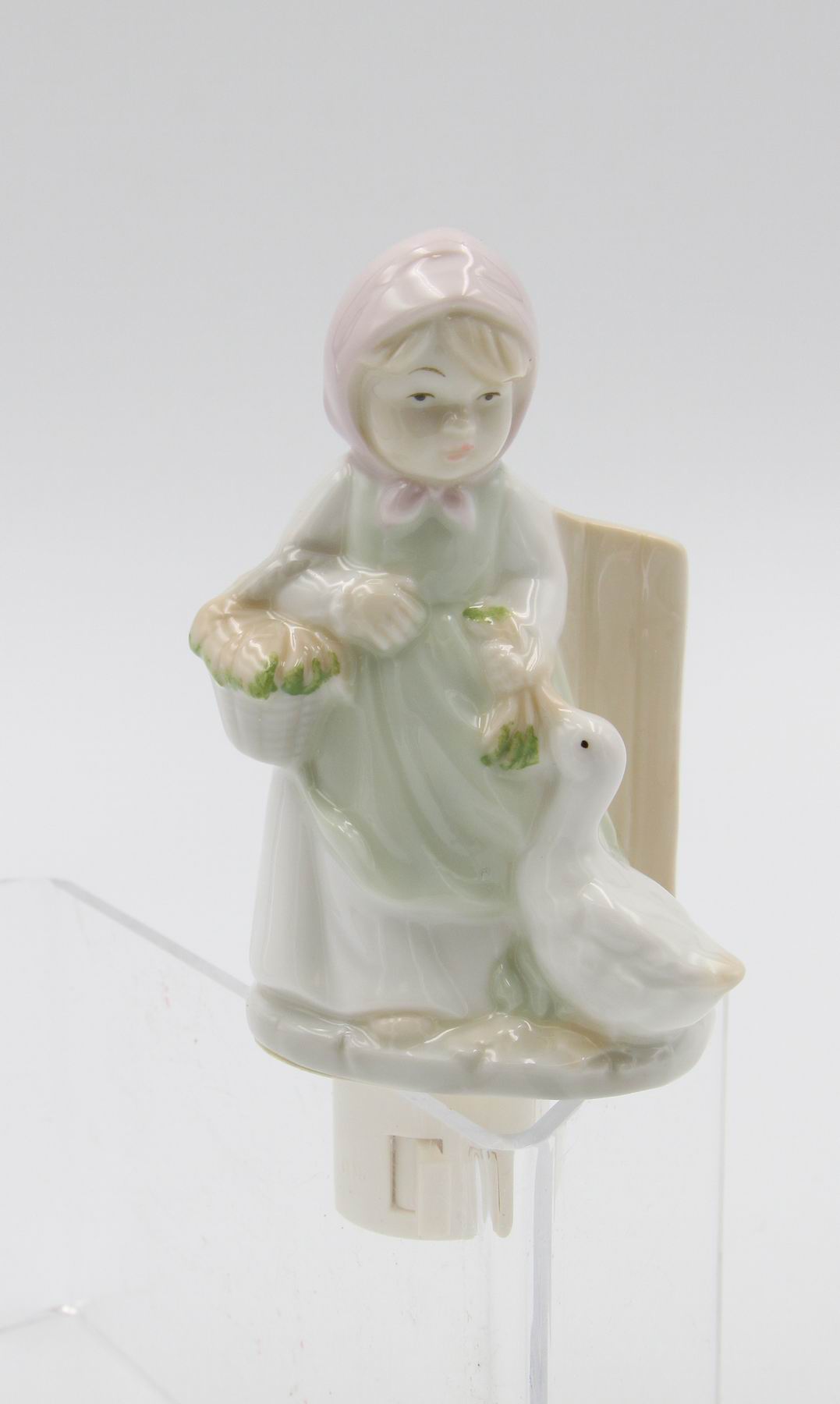 Ceramic Girl Feeding Duck Plug-In Nightlight Home Décor Gift for Her Mom Farmhouse Kitchen Décor Vintage Decor - Night