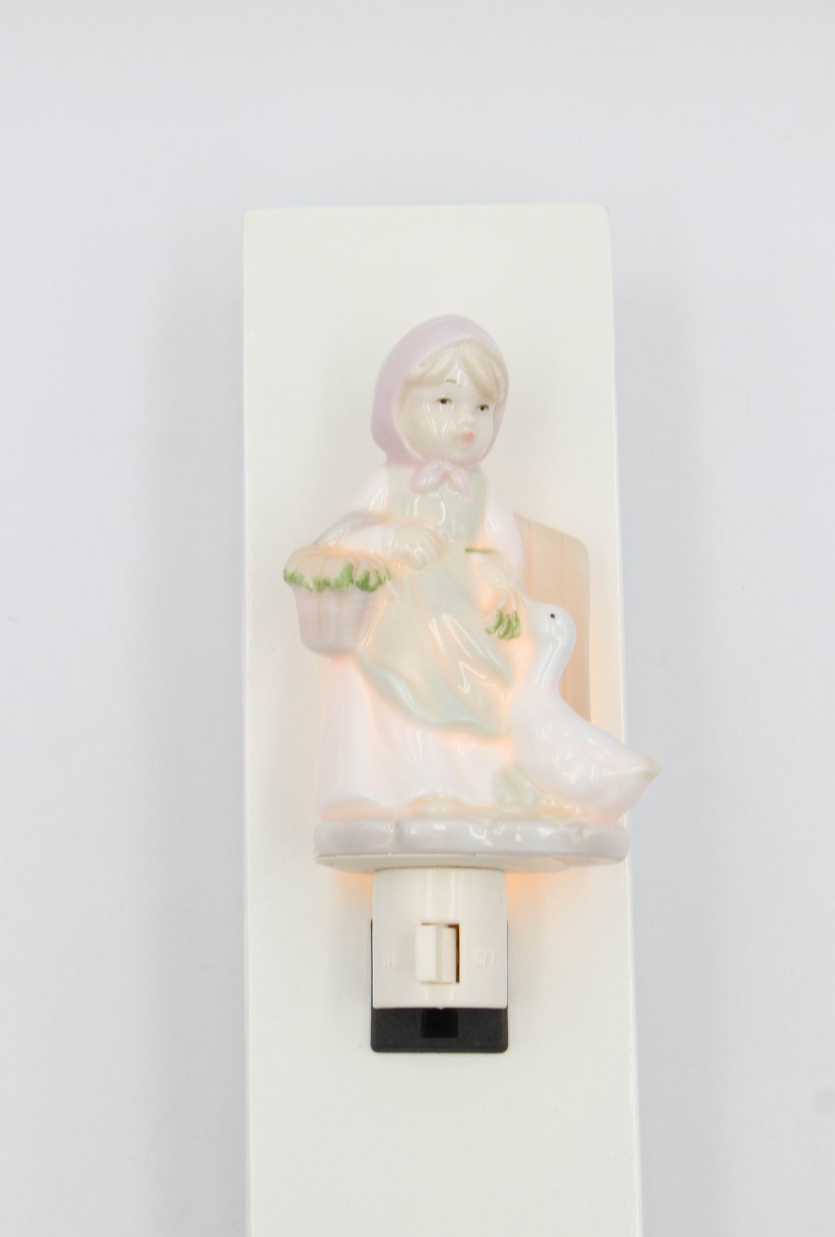 Ceramic Girl Feeding Duck Plug-In Nightlight Home Décor Gift for Her Mom Farmhouse Kitchen Décor Vintage Decor - Night