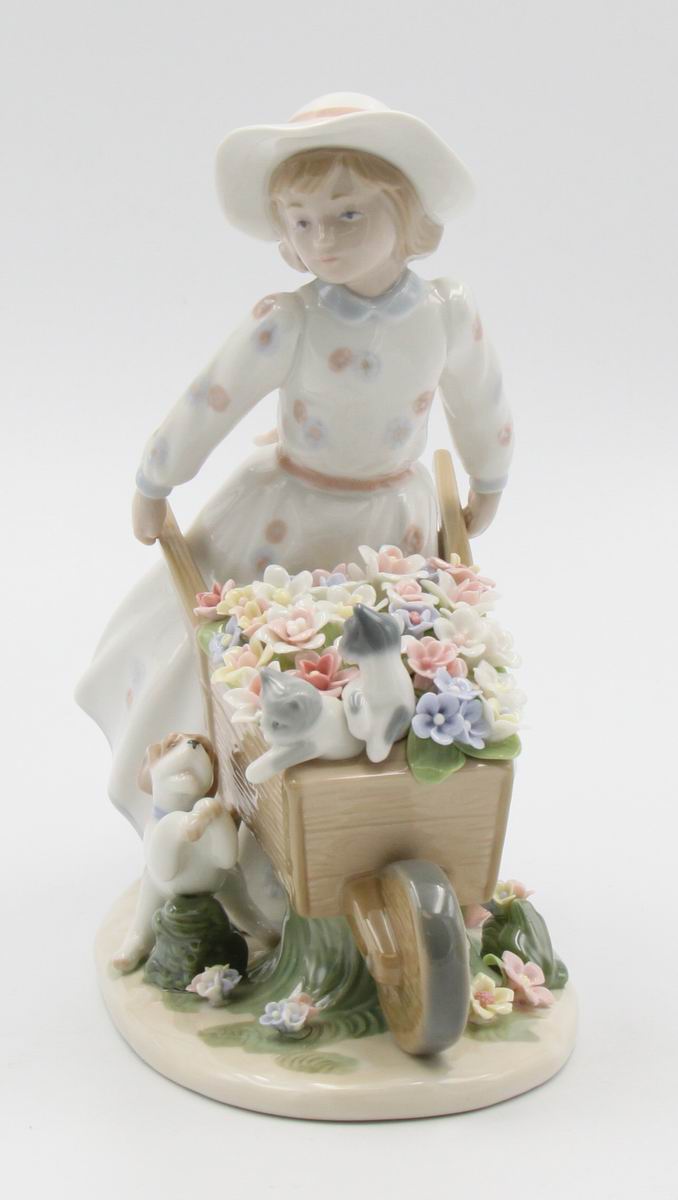 Ceramic Girl With Flower Wagon Figurine Home Décor Gift for Her Mom Farmhouse Kitchen Décor Vintage Decor - Figurine