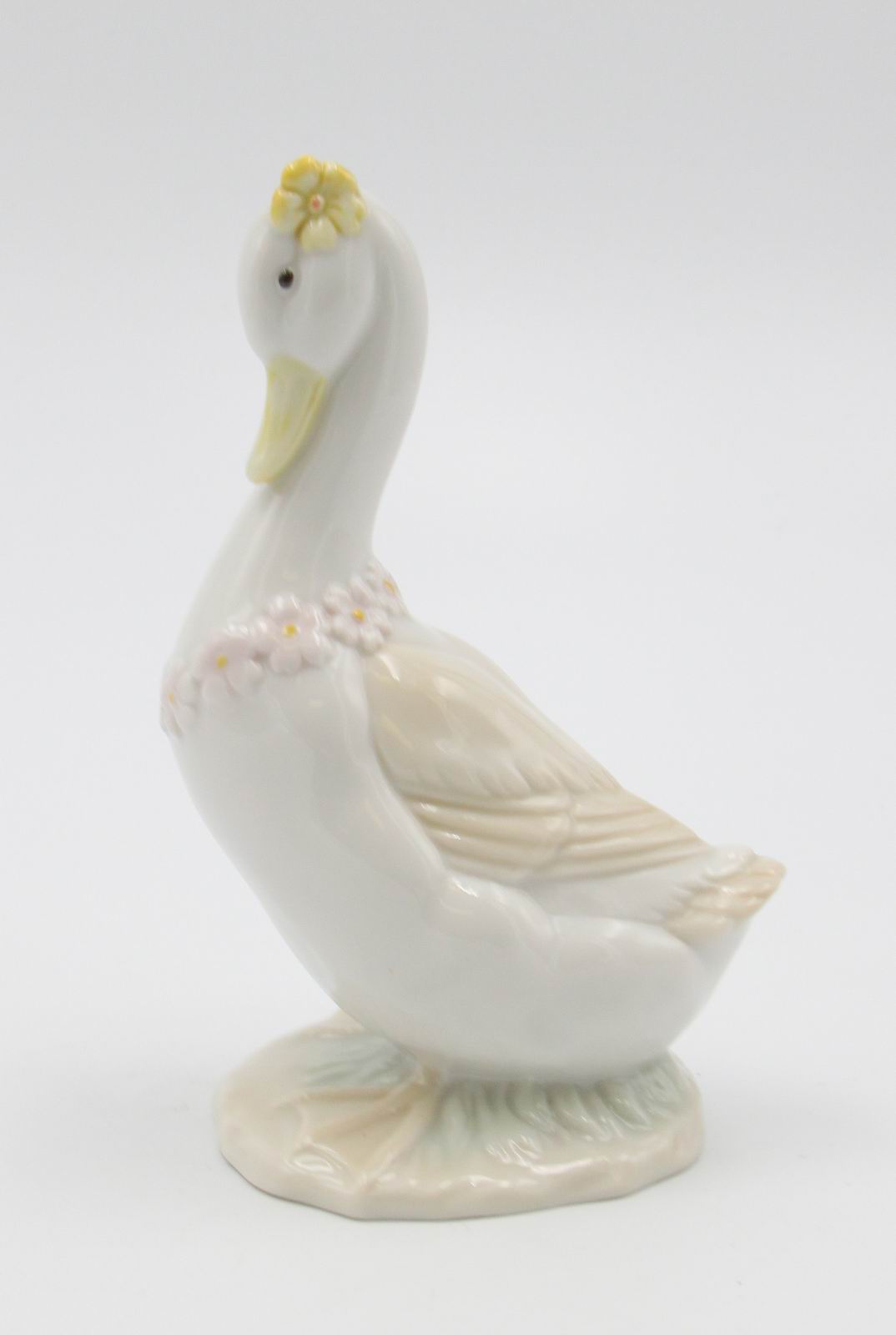 Ceramic Goose with Flowers Figurine Home Décor Gift for Her Gift for Mom Farmhouse Decor Vintage Decor - Figurine