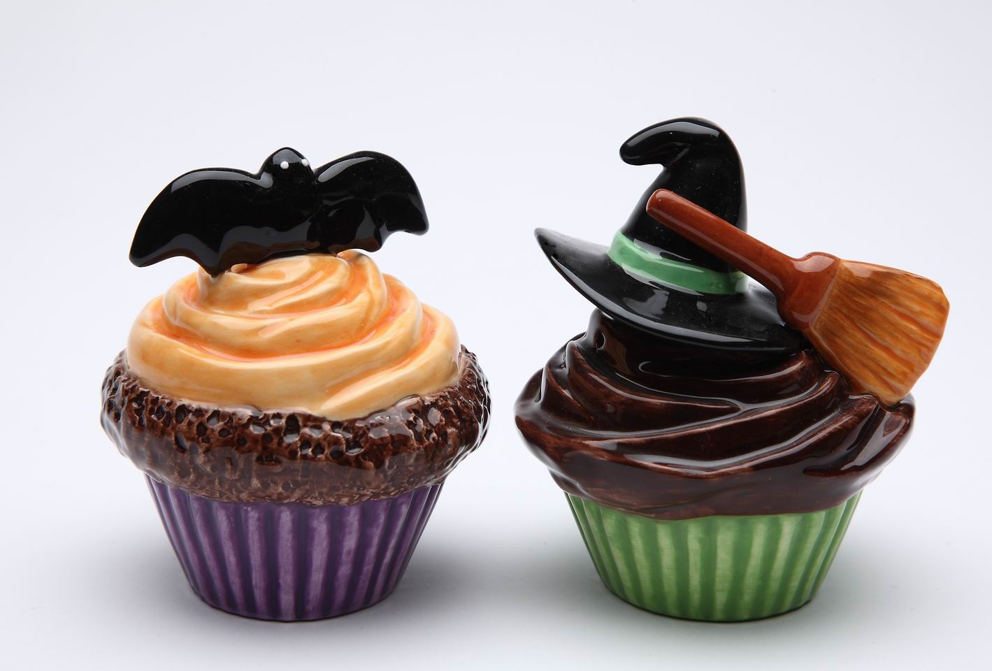 Ceramic Halloween Decor Bat & Witch Hat Cupcake Salt & Pepper Home Décor Gift for Her Mom Kitchen Décor Fall Décor