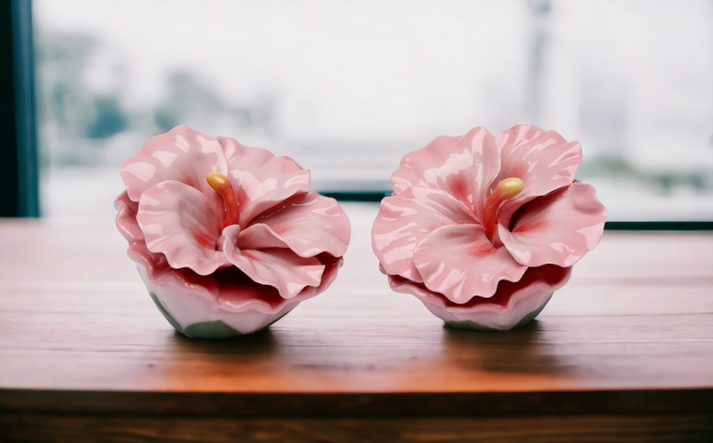 Ceramic Hibiscus Flower Salt & Pepper Shakers Home Décor Gift for Her Gift for Mom Kitchen Décor Wedding Decor - Salt &