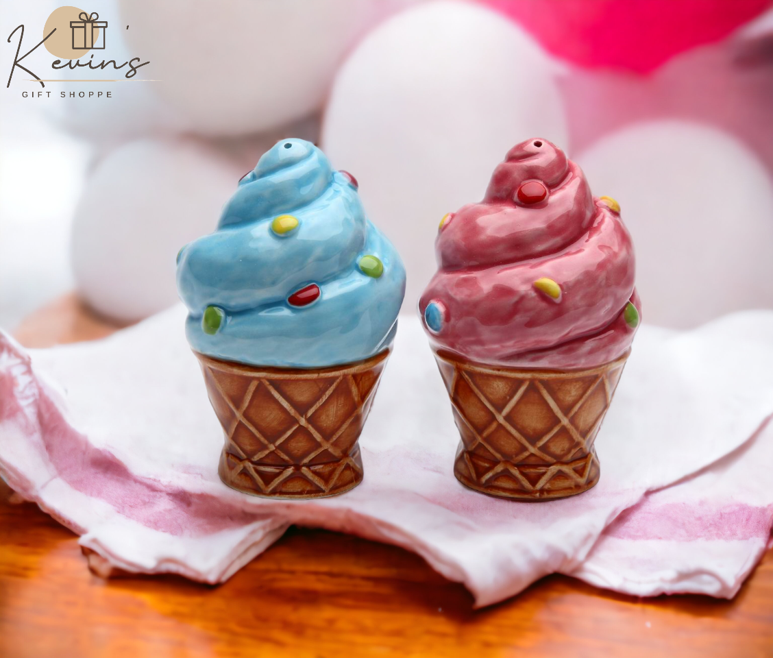 Ceramic Ice Cream Salt & Pepper Shakers Home Décor Gift for Her Gift for Mom Kitchen Décor - Salt & Pepper Shakers