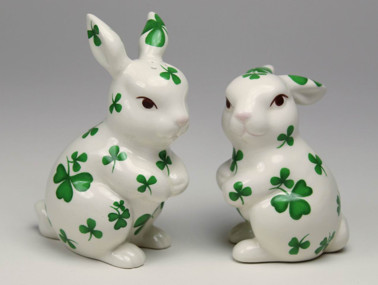 Shamrock Rabbit Salt & Pepper - kevinsgiftshoppe