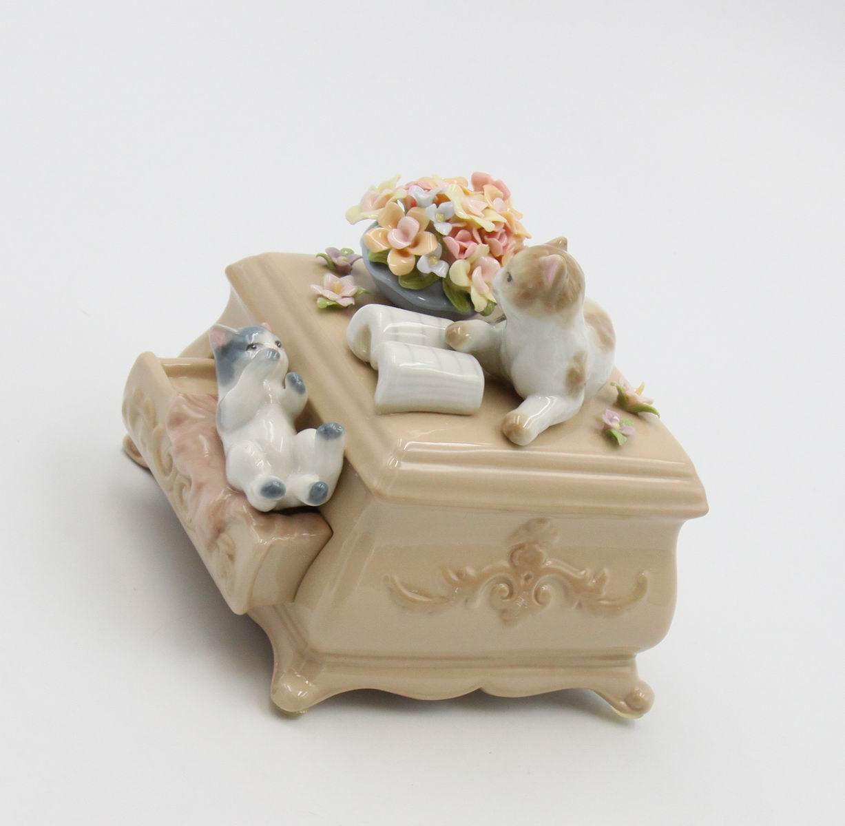 Ceramic Kittens With Dresser Music Box Home Décor Gift for Her Gift for Mom Kitchen Décor Cat Lovers Gift Pet Loss Gift