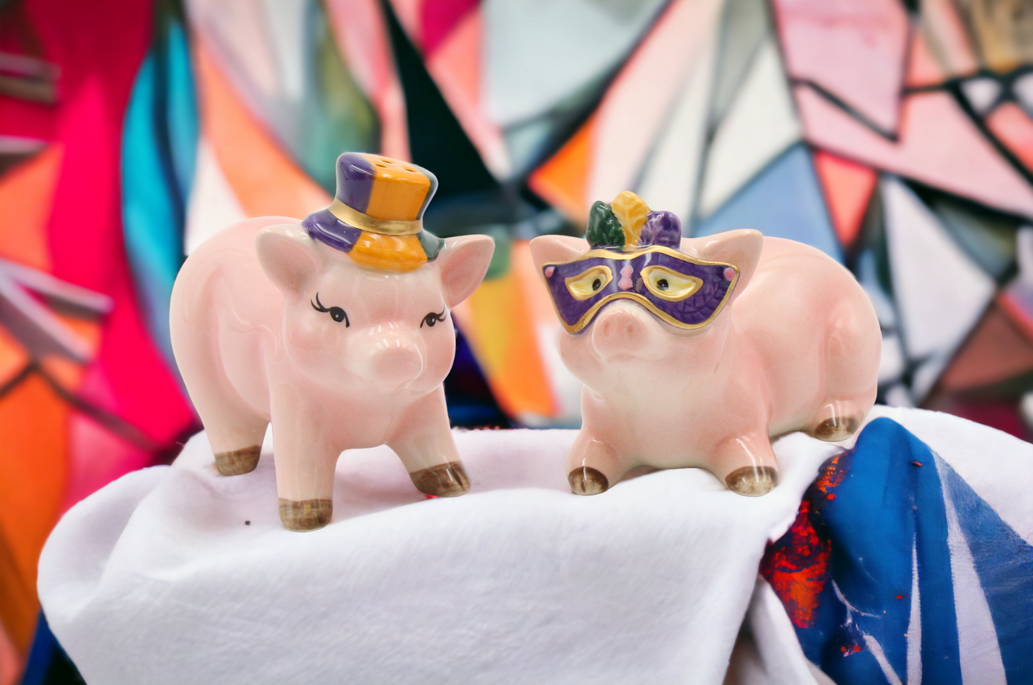 Ceramic Mardi Gras Pigs Salt And Pepper Shakers Home Décor Gift for Her Gift for Mom Kitchen Décor Farmhouse Décor
