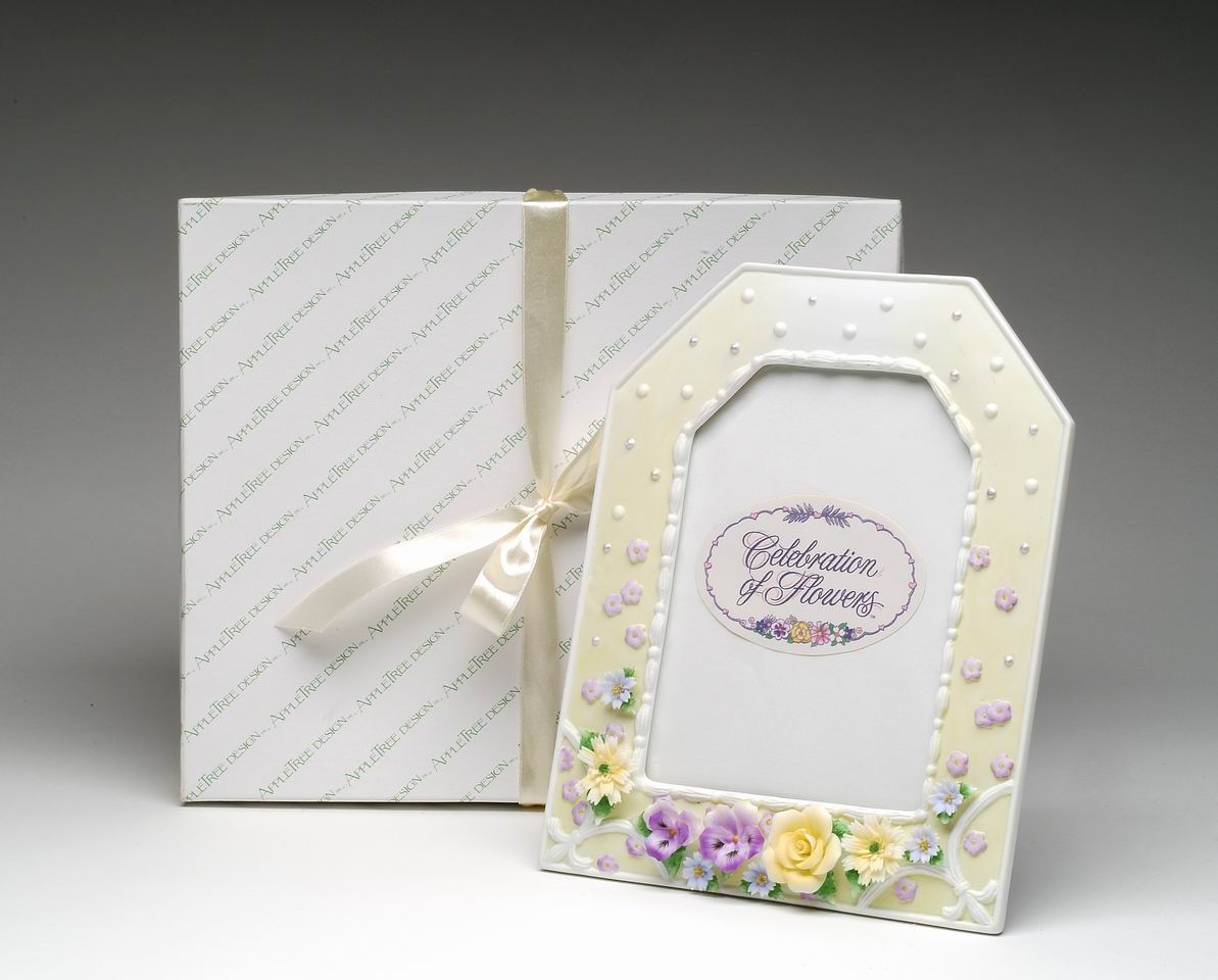 Ceramic Pansy Flower Photo Frame Home Décor Gift for Her Gift for Mom Nature Lover Gift Wedding Gift - Photo Frame