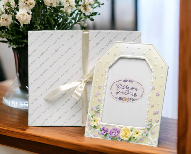 Ceramic Pansy Flower Photo Frame Home Décor Gift for Her Gift for Mom Nature Lover Gift Wedding Gift - Photo Frame