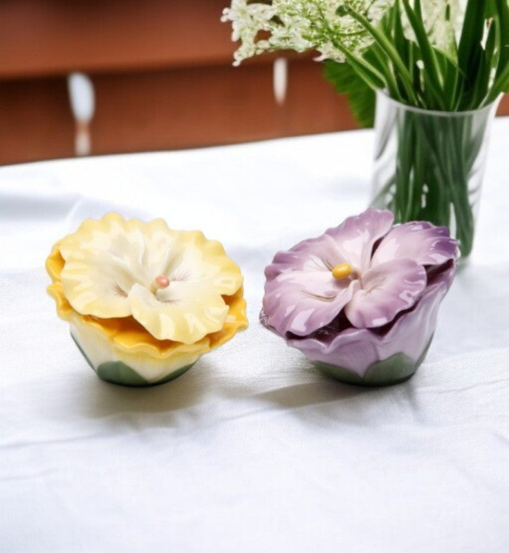 Ceramic Pansy Flower Salt & Pepper Shakers Home Décor Gift for Her Gift for Mom Kitchen Décor Wedding Decor - Salt &