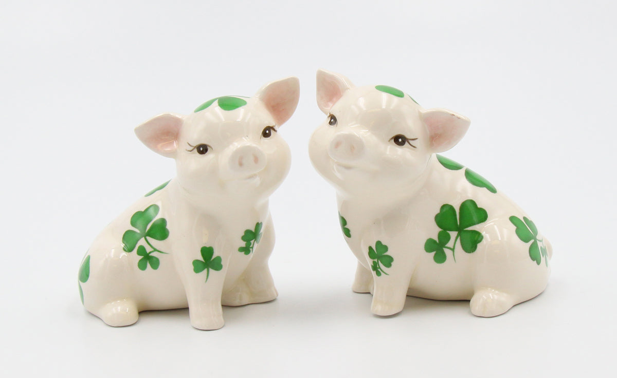Shamrock Pigs Salt And Pepper Shaker Set - kevinsgiftshoppe
