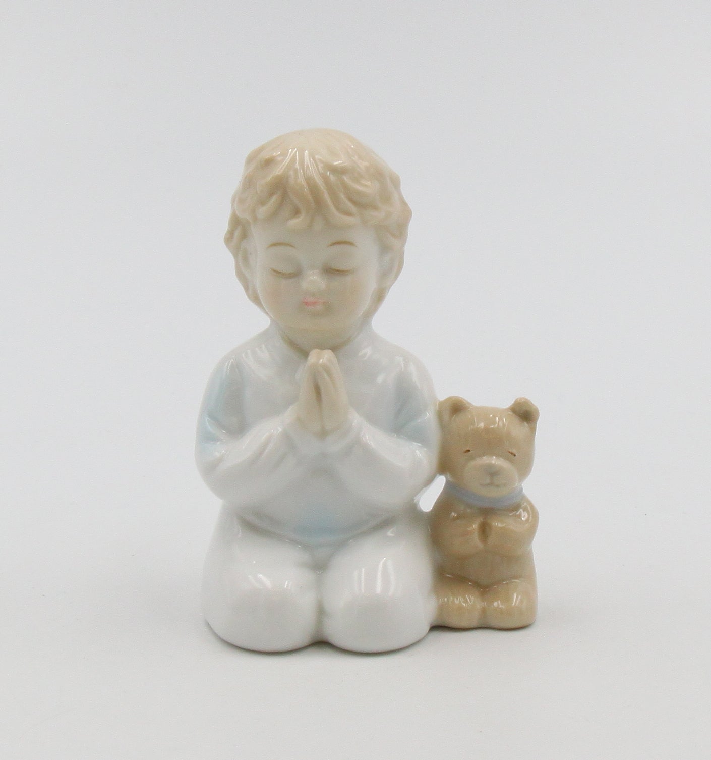 Praying Boy Figurine - kevinsgiftshoppe