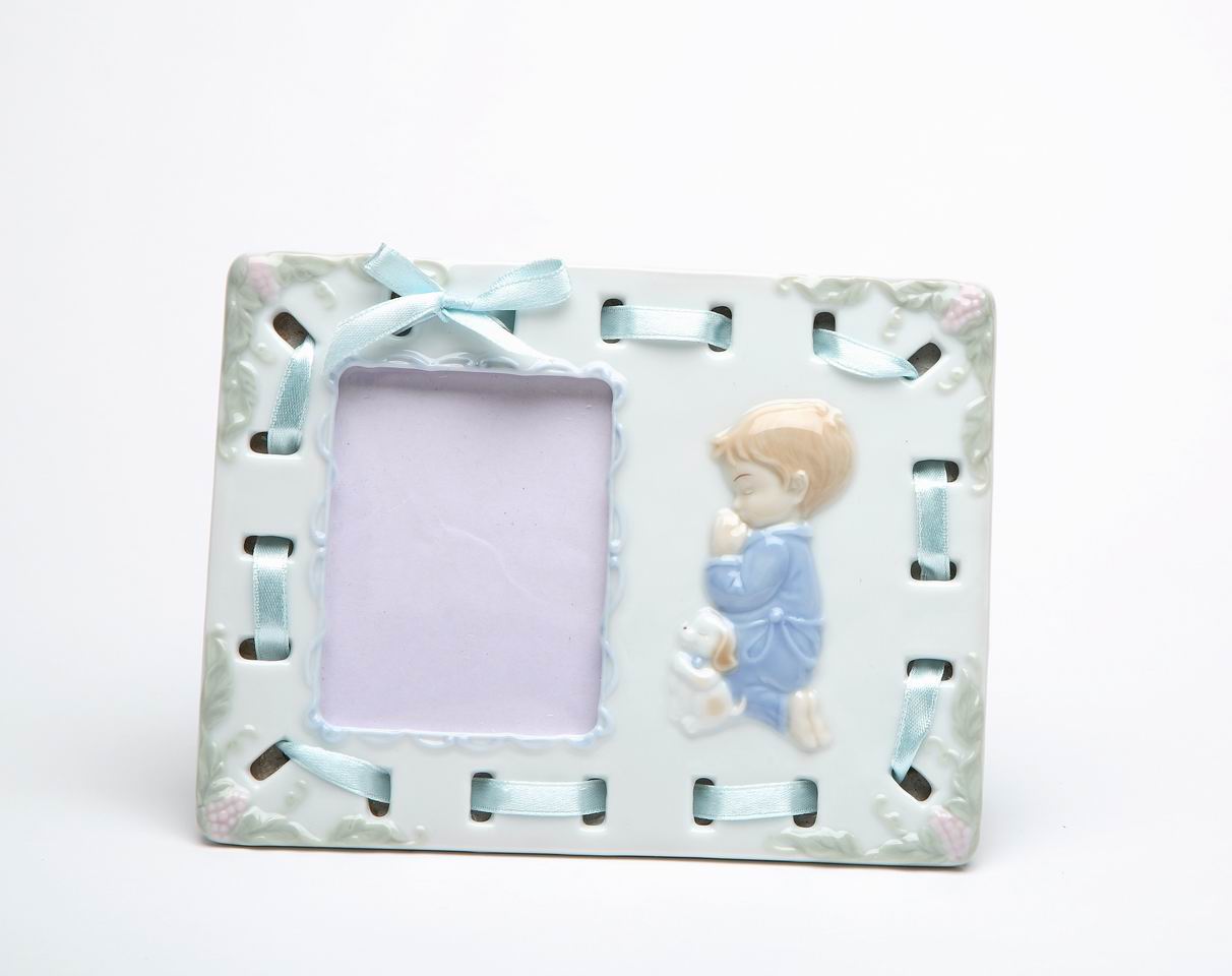 Ceramic Praying Boy Picture Frame Religious Décor Religious Gift Church Décor Church Gift Baptism Gift - Photo Frame