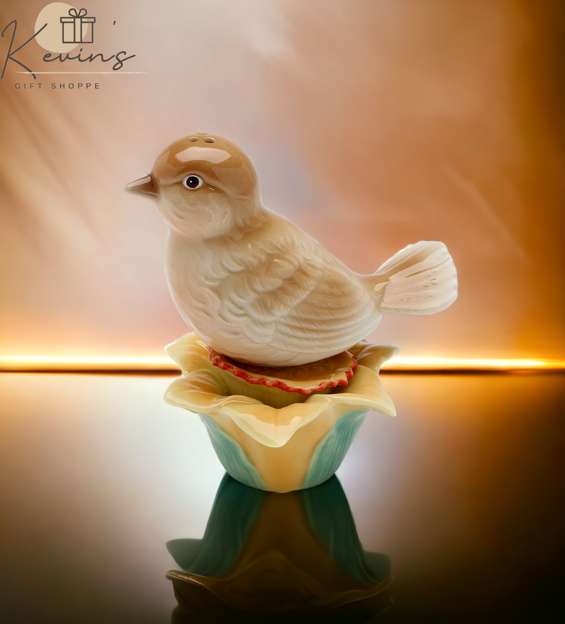 Ceramic Robin Bird Magnetic Salt & Pepper Shakers Home Décor Gift for Her Gift for Mom Kitchen Décor Birdwatcher Gift