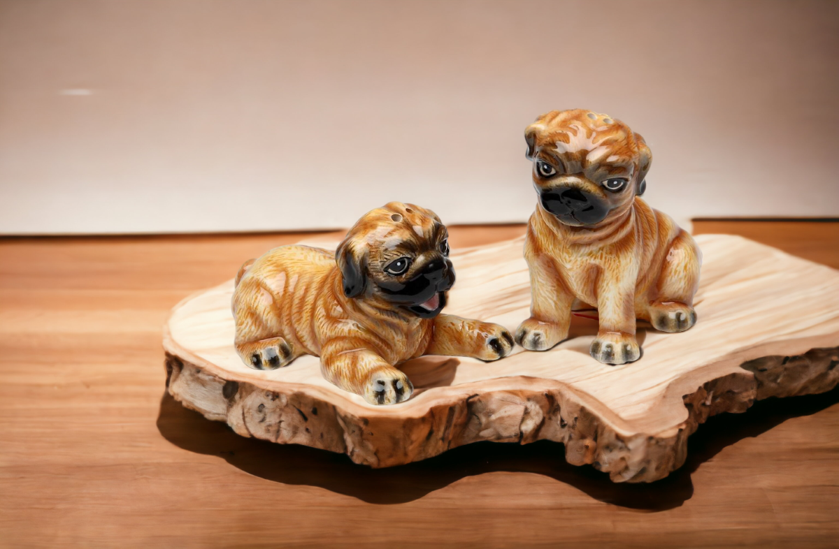 Ceramic Small Size Pug Dogs Salt & Pepper Shakers Home Décor Gift for Her Gift for Mom Kitchen Décor Dog Lover Gift Pet