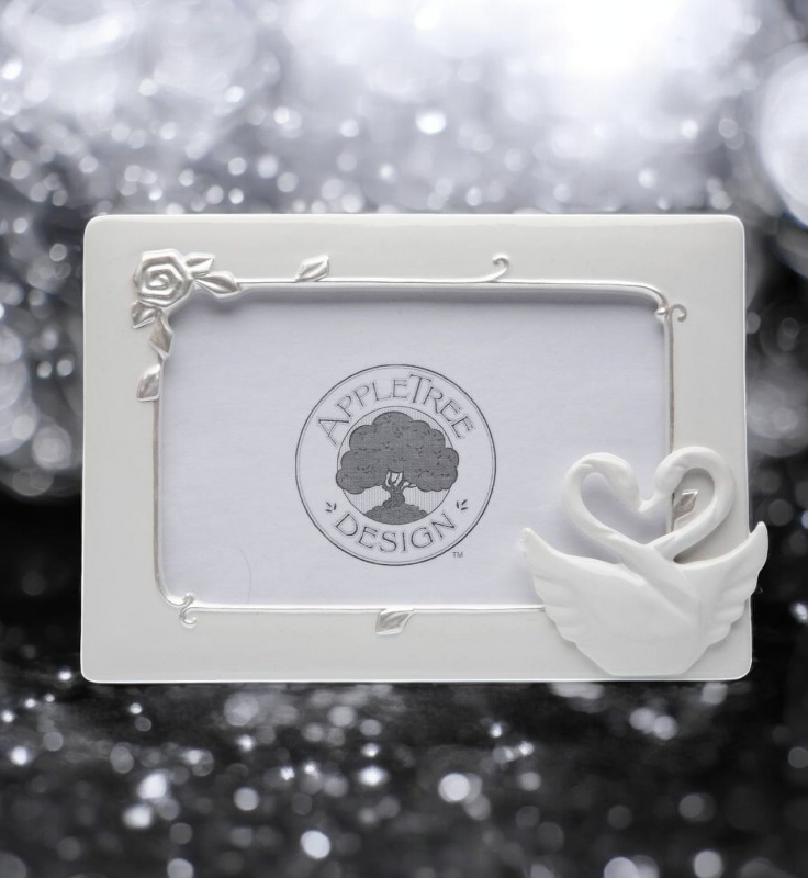 Ceramic Swan Couple Wedding Photo Frame (4’’ x 6’’) Wedding Decor Wedding Gift - Photo Frame