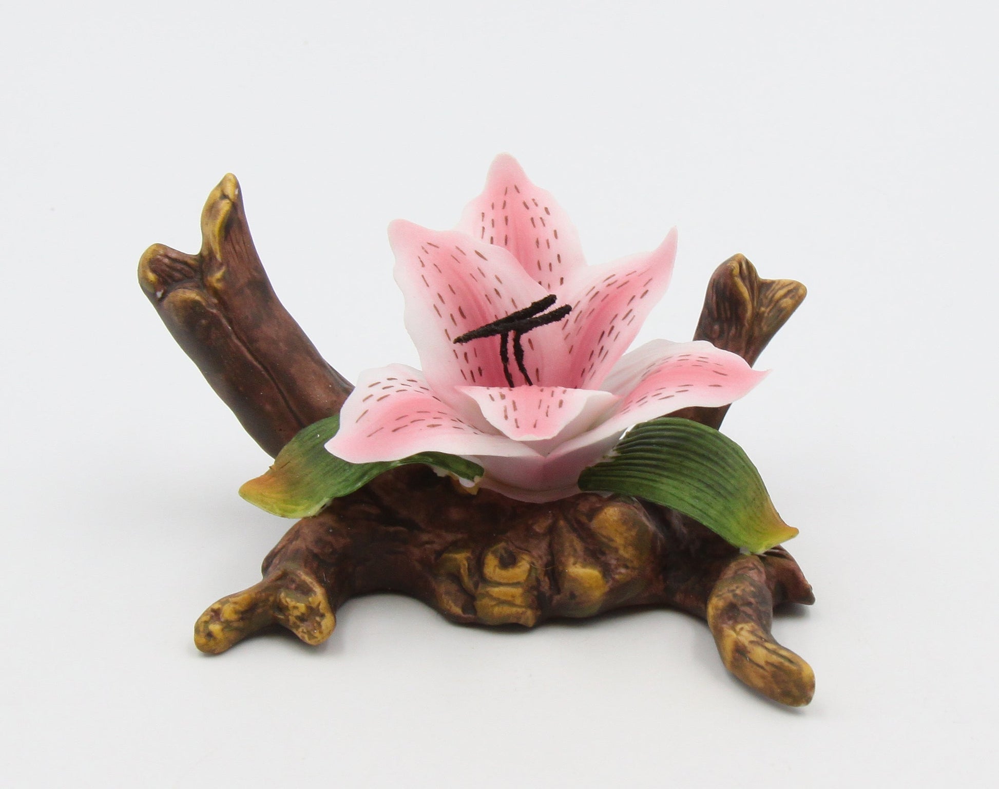 Ceramic Tiger Lily Flower Figurine Home Décor Gift for Her Mom Farmhouse Kitchen Décor Vintage Decor - Figurine