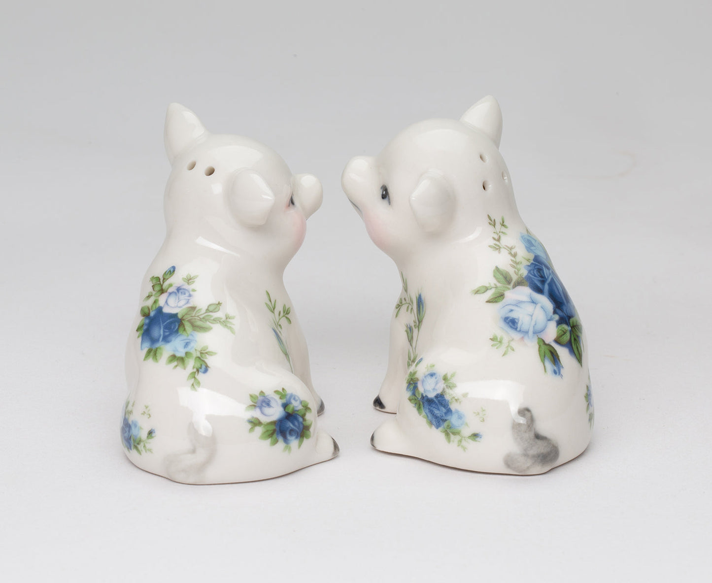 Ceramic Victorian Pig With Blue Rose Pattern Salt And Pepper Shakers Farm Country House Decor Gift for Mom - Salt &