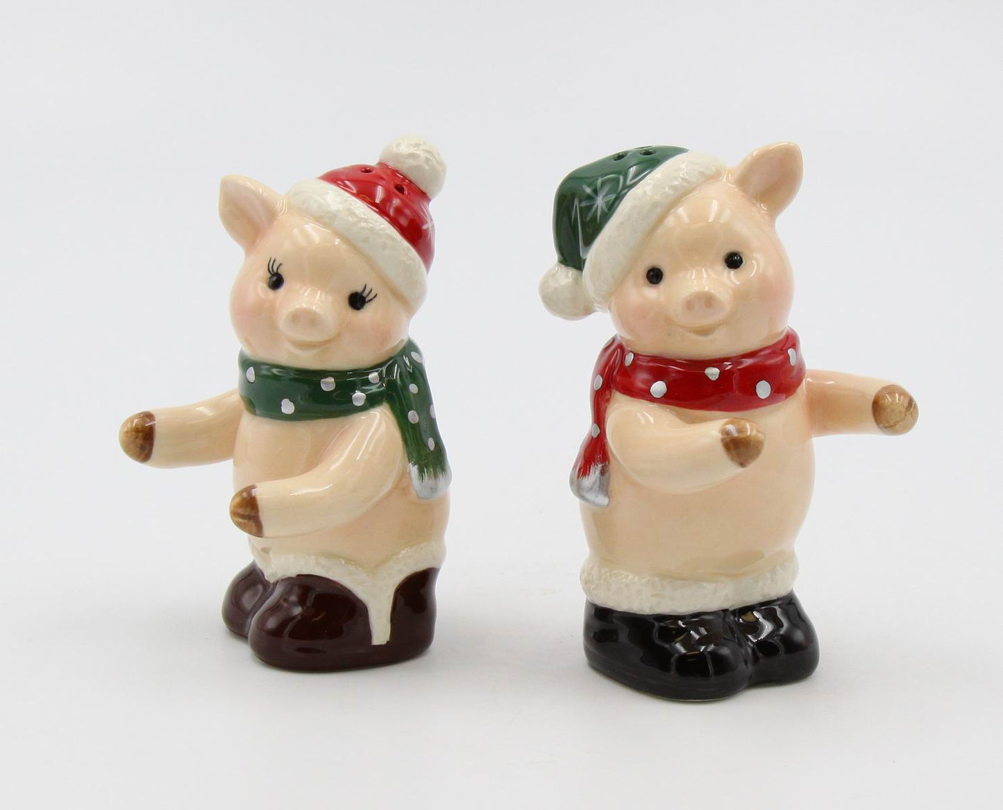 Christmas Pig Salt And Pepper Shakers Home Décor Gift for Her Gift for Mom Kitchen Décor Farmhouse Decor