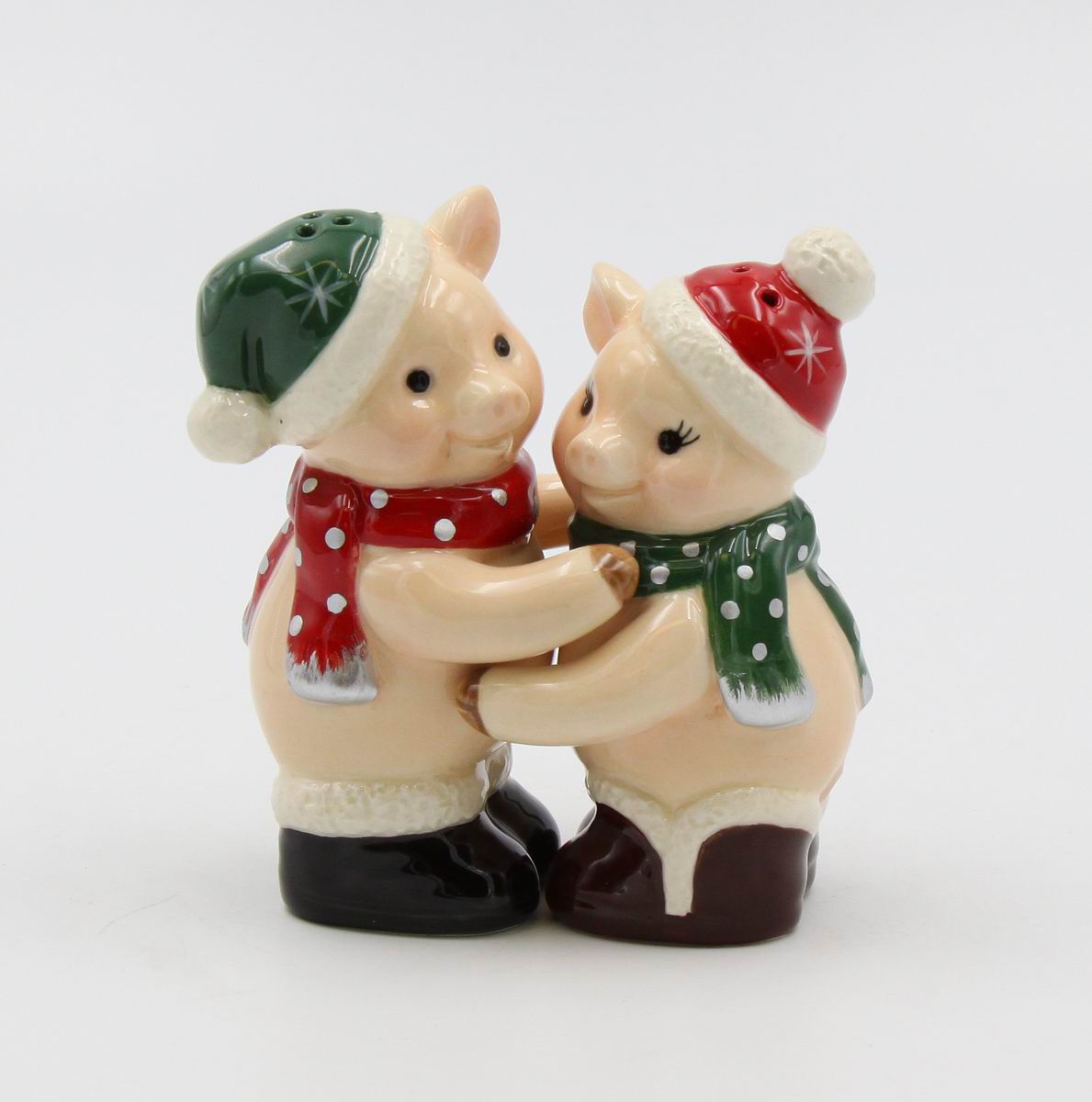 Christmas Pig Salt And Pepper Shakers Home Décor Gift for Her Gift for Mom Kitchen Décor Farmhouse Decor