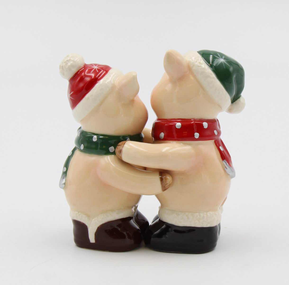 Christmas Pig Salt And Pepper Shakers Home Décor Gift for Her Gift for Mom Kitchen Décor Farmhouse Decor