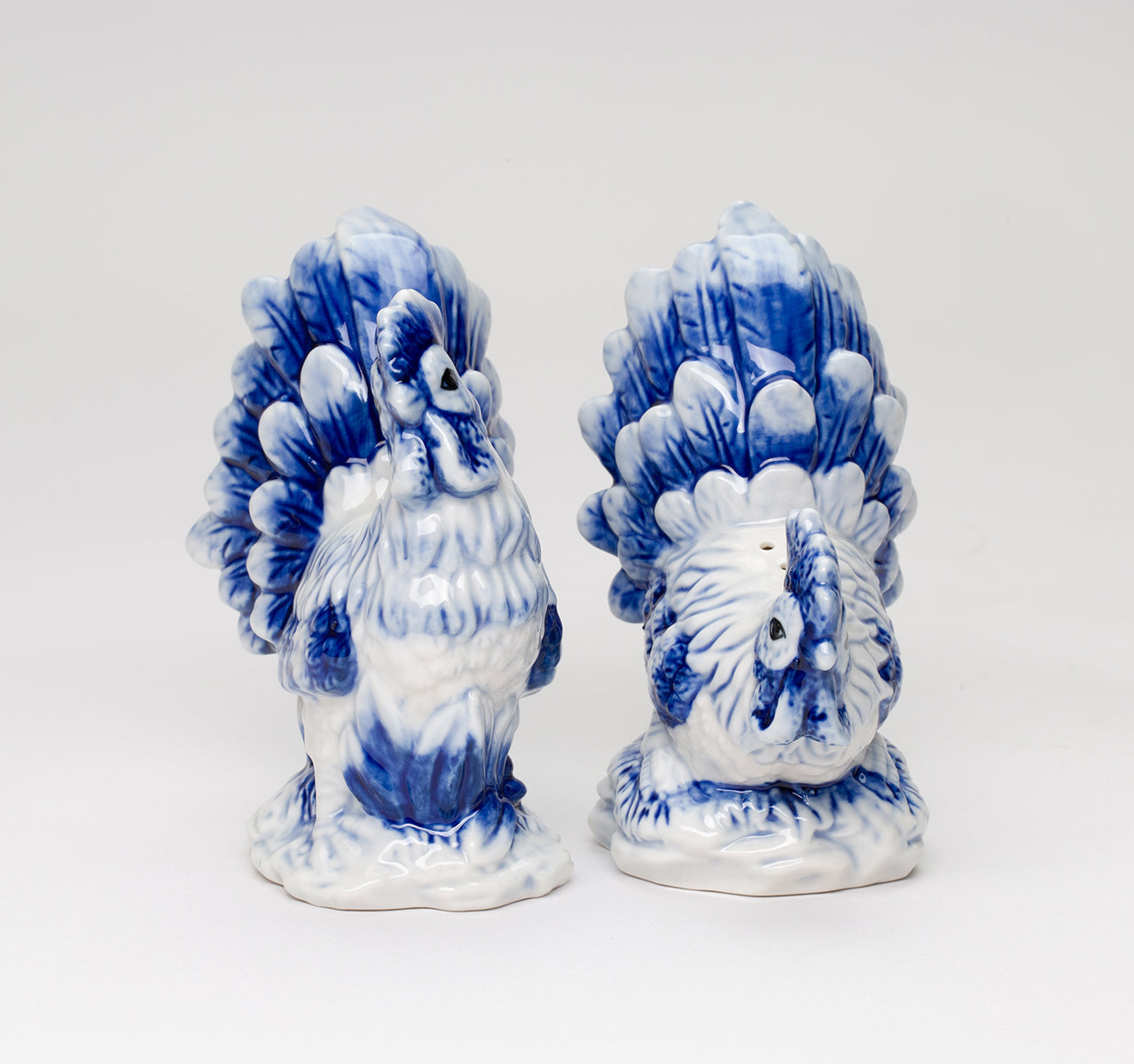 Dutch Blue Ceramic Country Rooster Salt And Pepper Shakers Farm and Ranch Decor Gift for Mom - Salt & Pepper Shakers