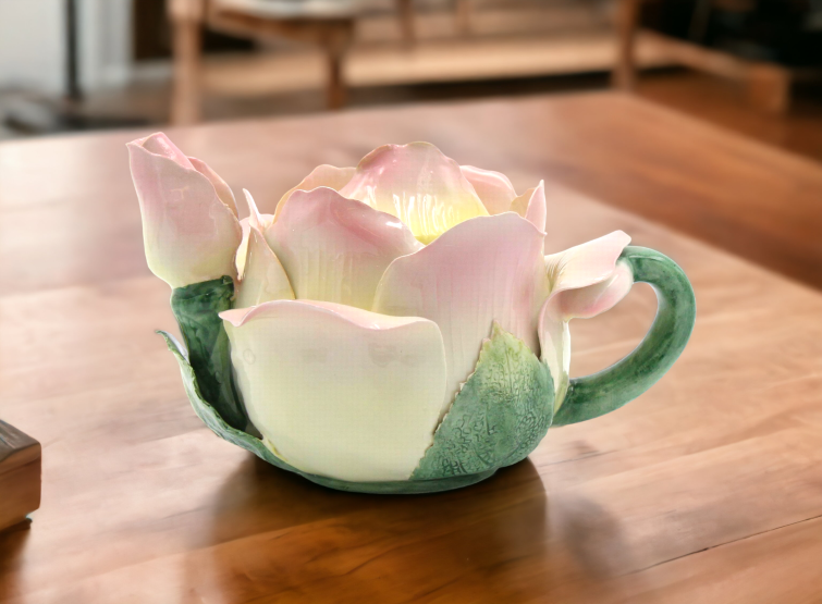 Hand Crafted Ceramic Pink Rose Flower Teapot Gift for Her Gift for Mom Tea Party Décor Café Décor Farmhouse Kitchen