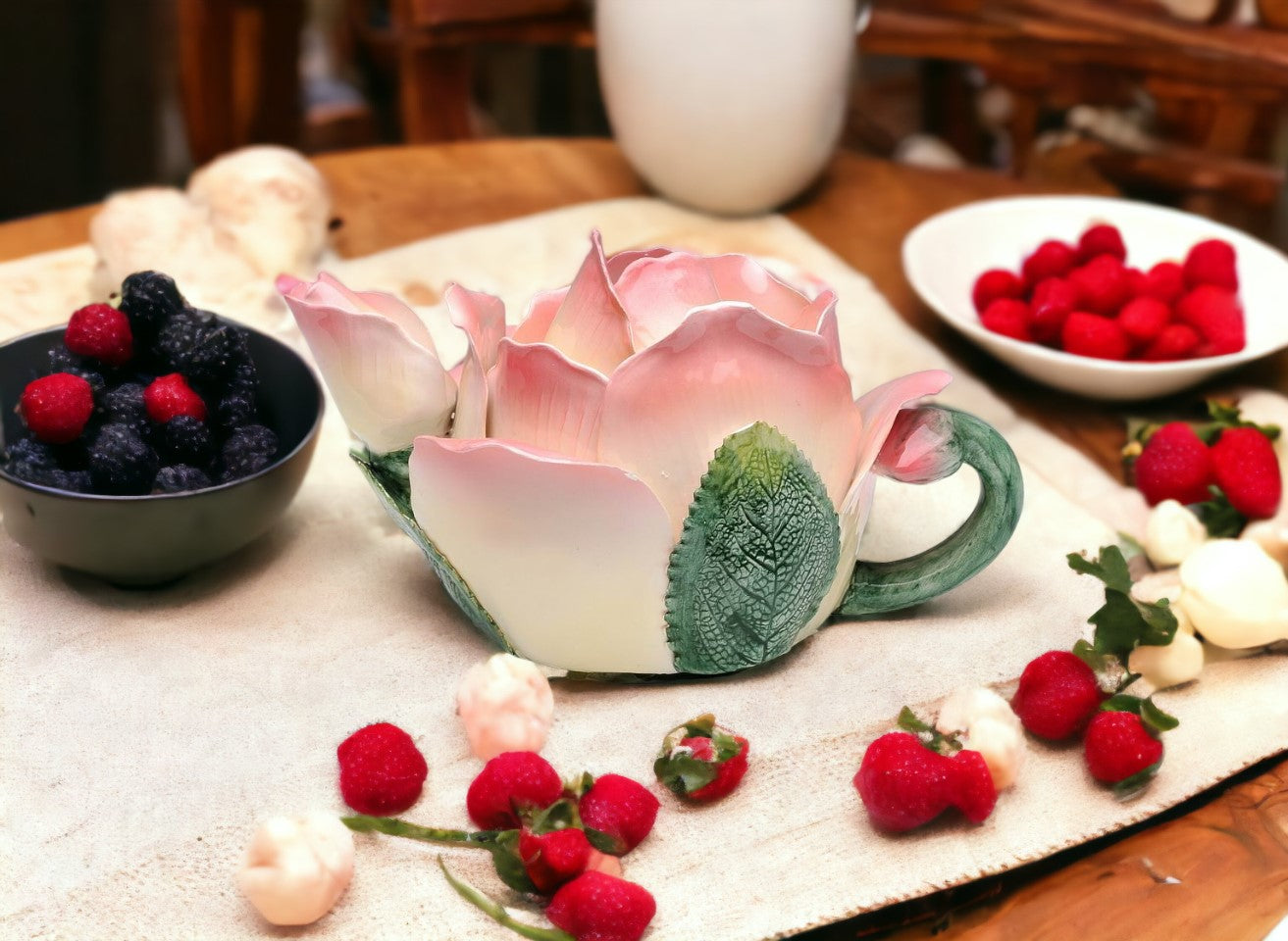 Hand Crafted Ceramic Pink Rose Flower Teapot Gift for Her Gift for Mom Tea Party Décor Café Décor Farmhouse Kitchen