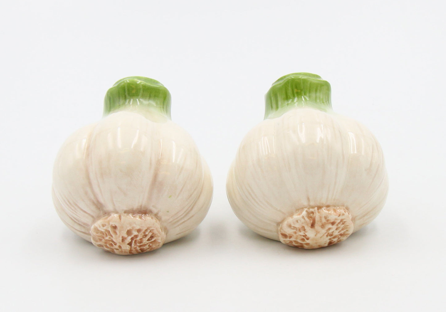Hand Painted Ceramic Garlic Salt & Pepper Shakers Home Décor Gift for Her Gift for Mom Kitchen Décor Farmhouse Décor