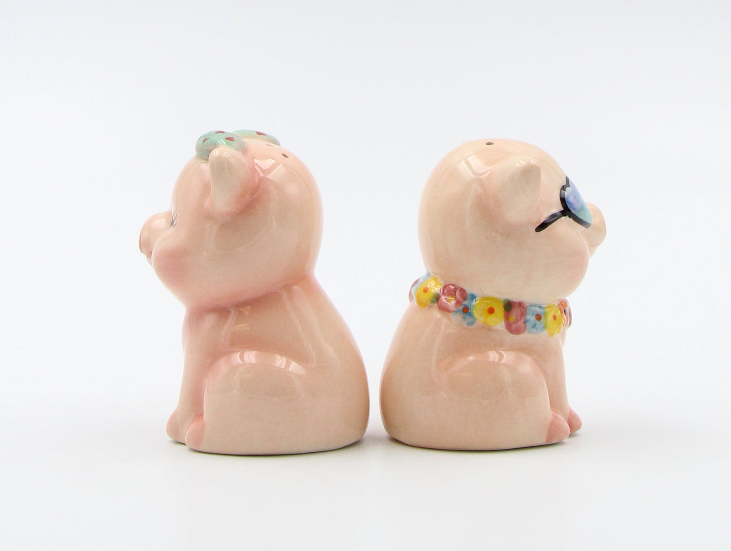 Hand Painted Ceramic Happy Pigs Salt And Pepper Shakers Home Décor Gift for Her Gift for Mom Kitchen Décor Farmhouse
