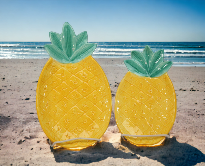 Hand Painted Ceramic Pineapple Plates - Set of 2 Home Décor Gift for Her Gift for Mom Kitchen Décor Summer Decor