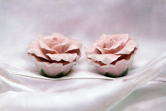 Handcrafted Ceramic Pink Rose Salt and Pepper Shakers, Home Décor, Gift for Her, Gift for Mom, Kitchen Décor, Wedding Decor