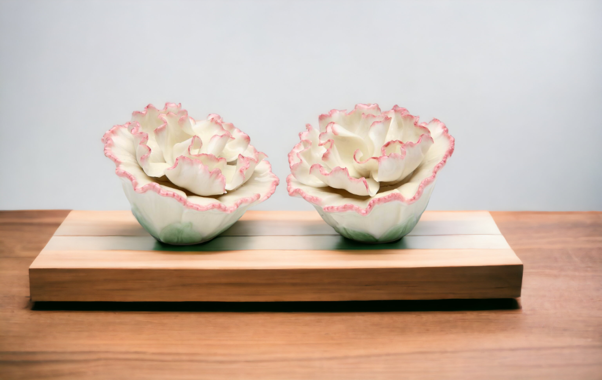 Ceramic Carnation Flower Salt & Pepper Shakers, Home Décor, Gift for Her, Gift for Mom, Kitchen Décor