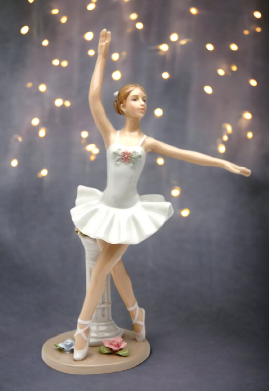 Ceramic Ballerina In Point Position Figurine, Home Décor, Gift for Her, Gift for Daughter, Gift for Ballerina Dancer