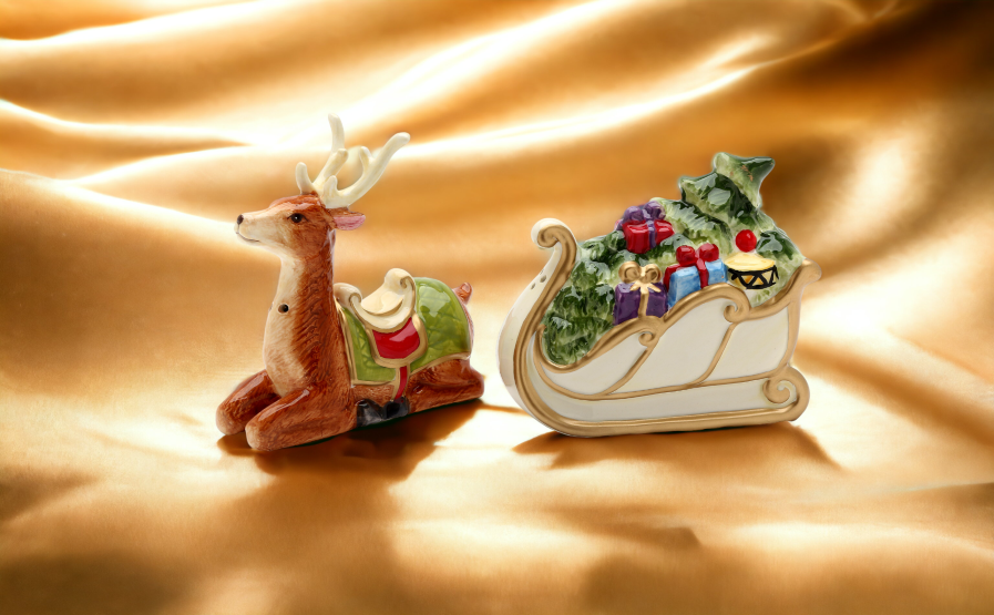 Ceramic Christmas Sleigh With Deer Salt & Pepper Shakers, Home Décor, Gift for Her, Gift for Mom, Kitchen Décor, Christmas Décor