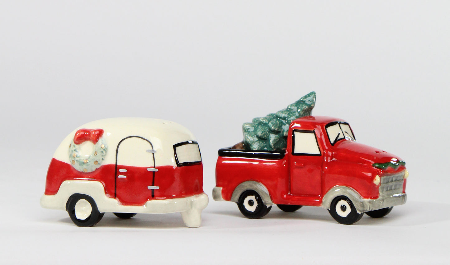 Ceramic Red Truck with Christmas Tree & Trailer Salt And Pepper Shakers, Home Décor, Gift for Her, Gift for Mom, Kitchen Décor